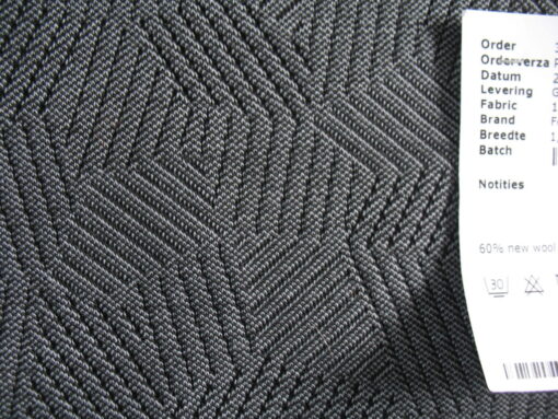 Kvadrat Razzle Dazzle Carbon 0156 grijs zwart