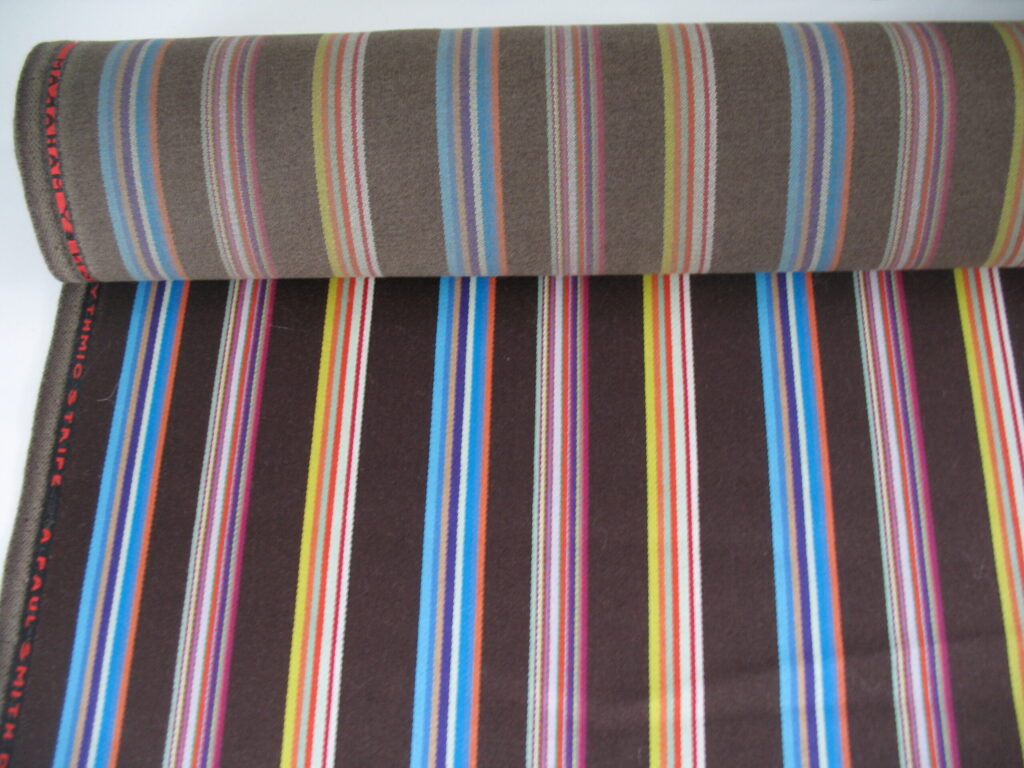 Maharam Rhythmic Stripe streep bruin