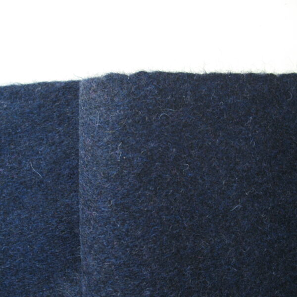 Kvadrat Divina MD 783 paarsblauw zwart