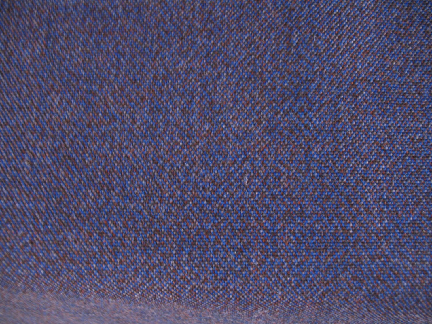 Kvadrat Atlas 641 kobaltblauw lichtgrijs oranjebruin