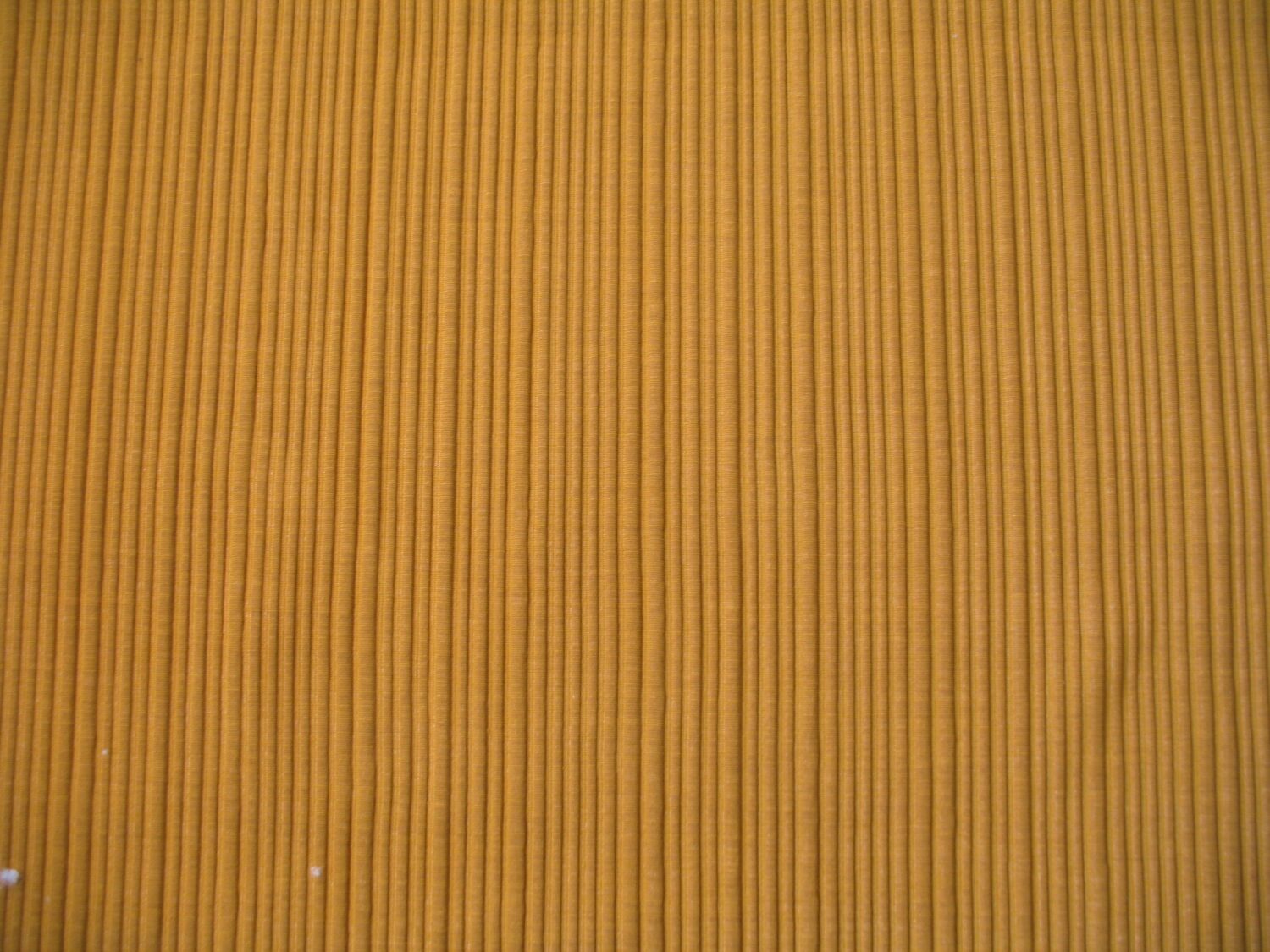 Kvadrat Febrik Husk 0454 Turmeric okergeel oranje