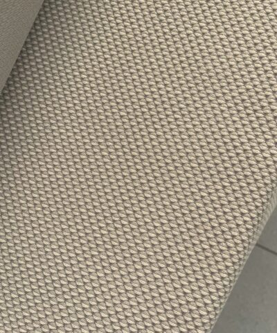 Kvadrat Febrik Drop Meringue 0101 creme taupe grijs