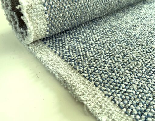 Kvadrat Sahco Moss 010 blauw creme grijs bouclé